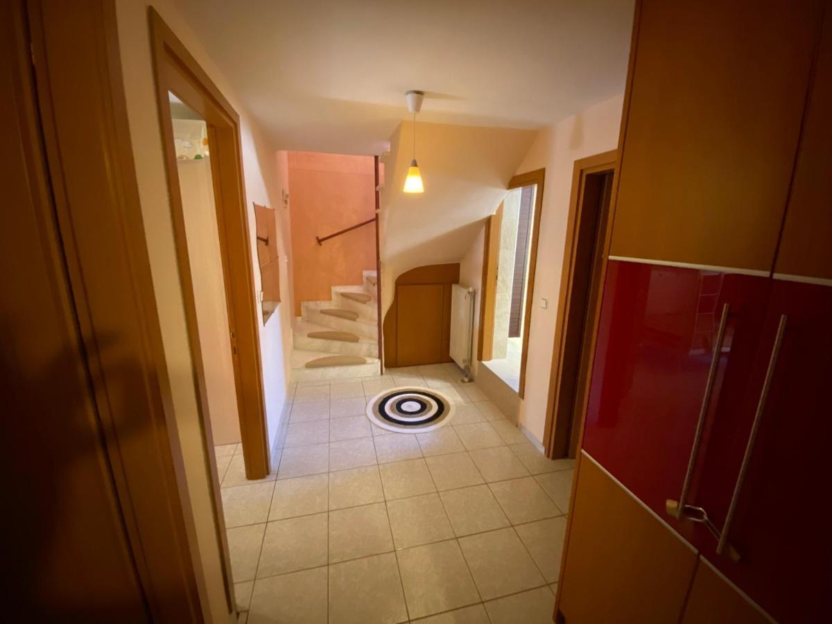 Voula'S Dream House Apartment เนอาเปรามอส ภายนอก รูปภาพ